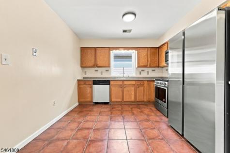 250 Passaic Avenue East Newark NJ 07029