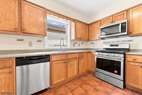 250 Passaic Avenue East Newark NJ 07029