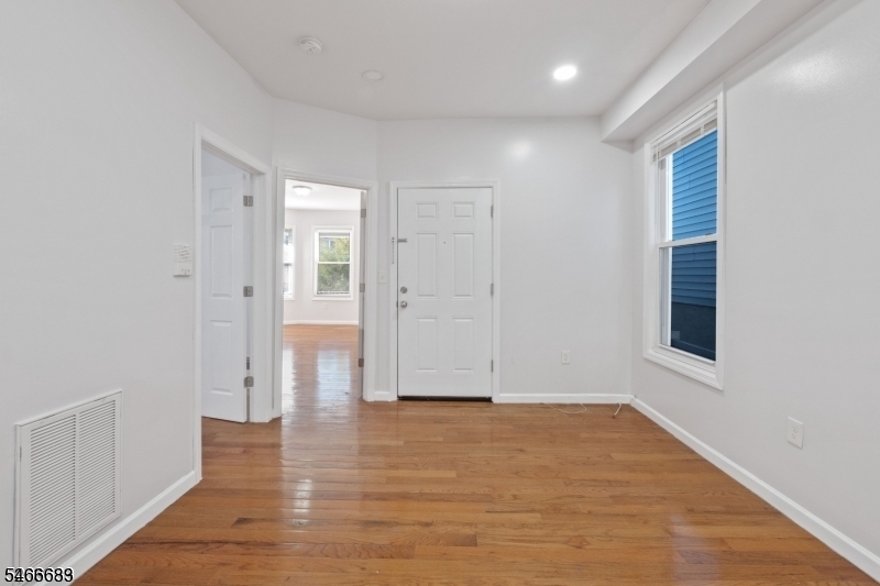 346 Sanford Avenue Newark NJ 07106