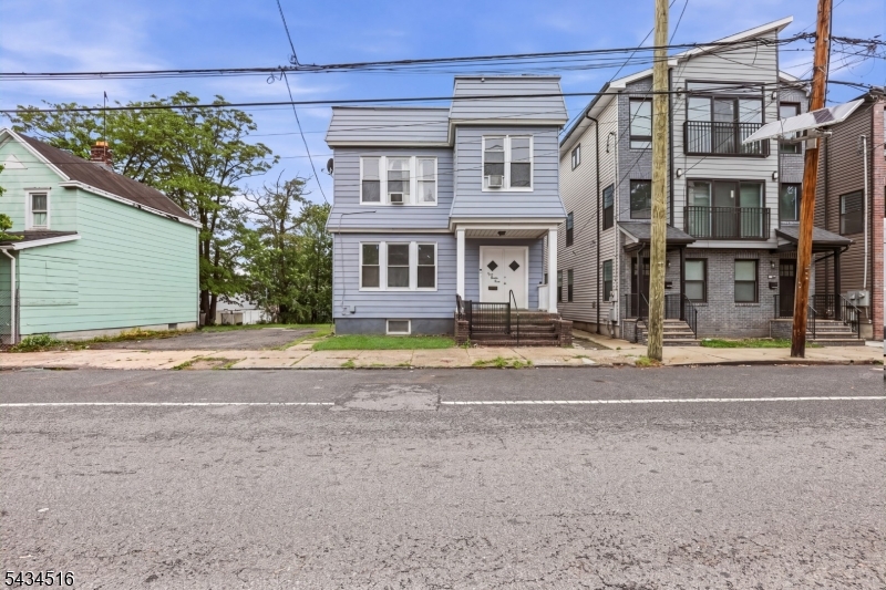 599 S 18th Street Newark NJ 07103