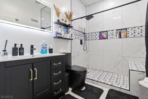 346 Harding Avenue Clifton NJ 07011