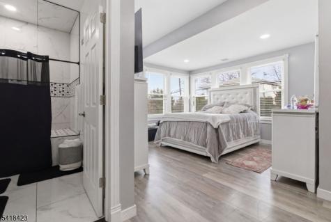 346 Harding Avenue Clifton NJ 07011