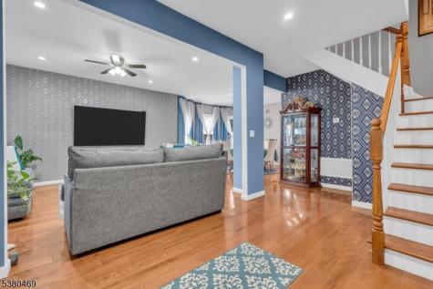 221 E 2nd Avenue Roselle NJ 07203