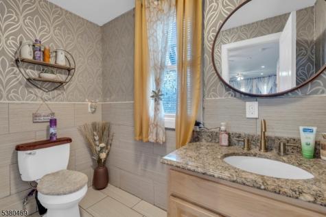 221 E 2nd Avenue Roselle NJ 07203