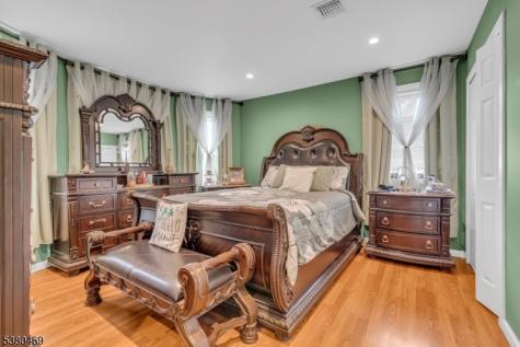 221 E 2nd Avenue Roselle NJ 07203