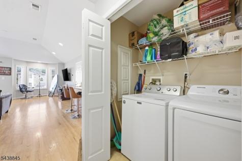 433 Linden Avenue Elizabeth NJ 07202