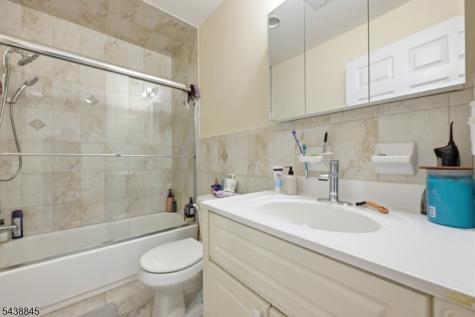 433 Linden Avenue Elizabeth NJ 07202