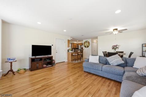 433 Linden Avenue Elizabeth NJ 07202