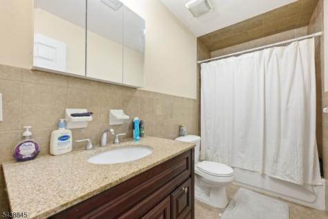 433 Linden Avenue Elizabeth NJ 07202