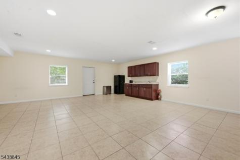 433 Linden Avenue Elizabeth NJ 07202
