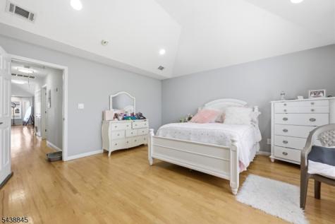 433 Linden Avenue Elizabeth NJ 07202
