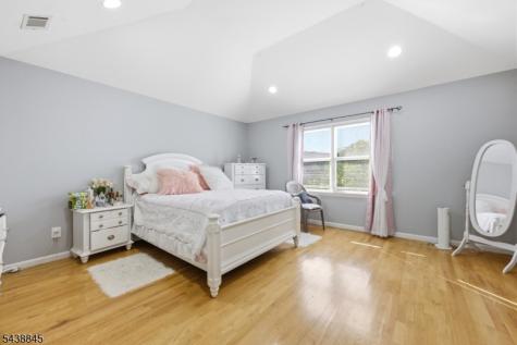 433 Linden Avenue Elizabeth NJ 07202