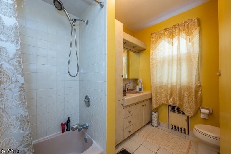 224 Montgomery Street Bloomfield NJ 07003