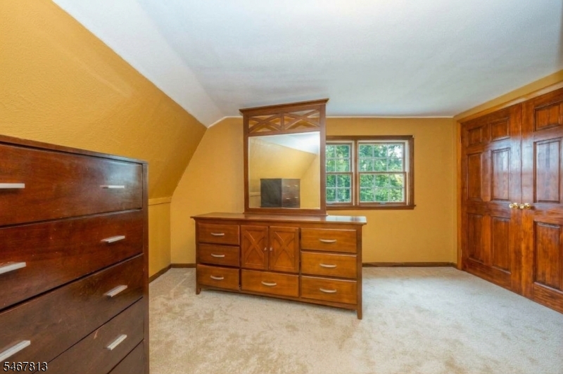 224 Montgomery Street Bloomfield NJ 07003