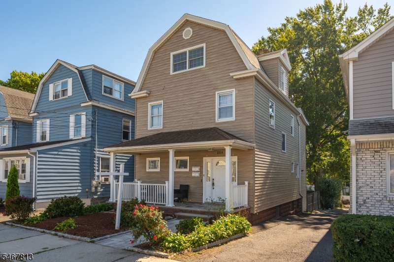 224 Montgomery Street Bloomfield NJ 07003