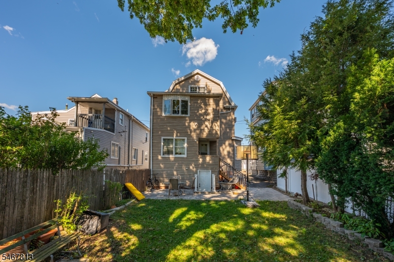 224 Montgomery Street Bloomfield NJ 07003