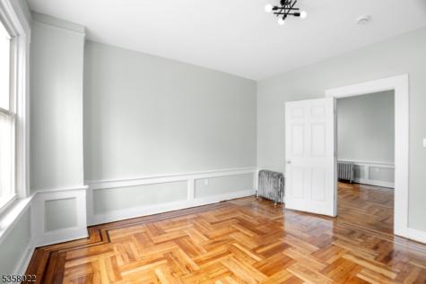 51 Schley Street Newark NJ 07112