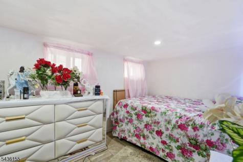 23 Orchard Street Elizabeth NJ 07208