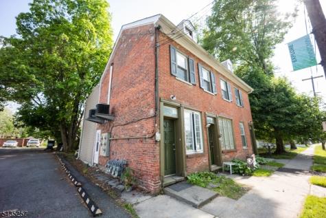 332 Water Street Belvidere NJ 07823