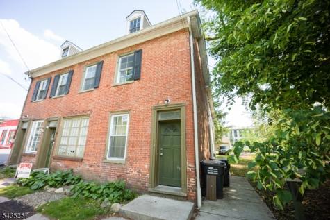 332 Water Street Belvidere NJ 07823