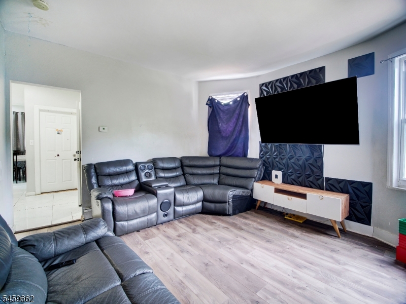 18 Shanley Avenue Newark NJ 07108