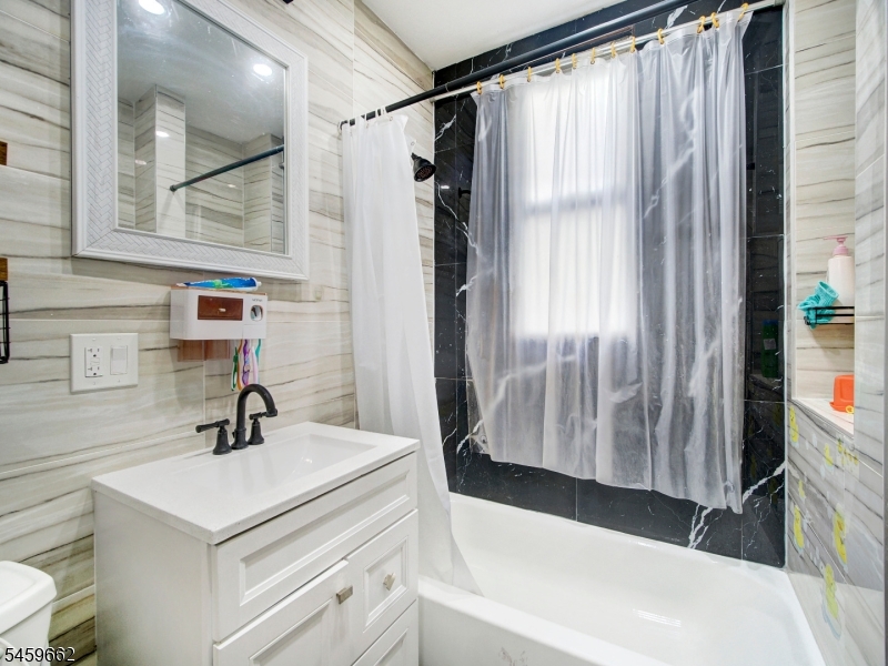 18 Shanley Avenue Newark NJ 07108