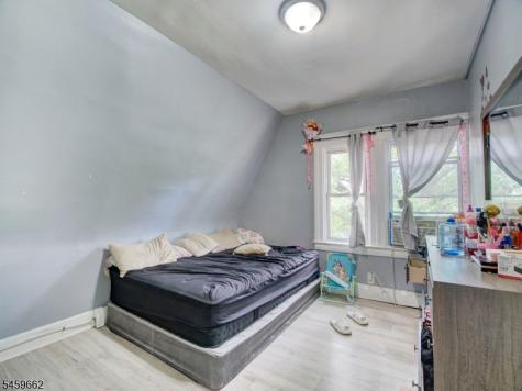 18 Shanley Avenue Newark NJ 07108