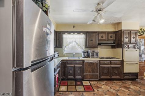 310 Cristiani Street Roselle NJ 07203