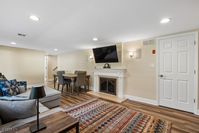 39 Woodbrook Circle Westfield NJ 07090