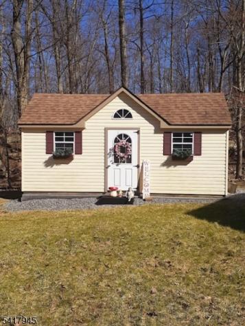 47 Indian Trail Hopatcong NJ 07821