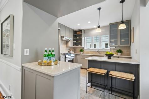 24 Beekman Terrace Summit NJ 07901