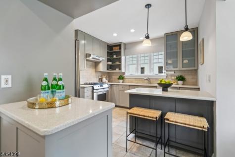 24 Beekman Terrace Summit NJ 07901