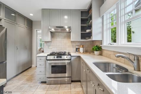 24 Beekman Terrace Summit NJ 07901