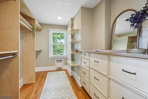 24 Beekman Terrace Summit NJ 07901
