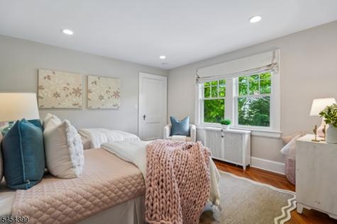 24 Beekman Terrace Summit NJ 07901