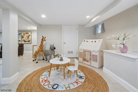 24 Beekman Terrace Summit NJ 07901