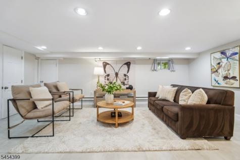 24 Beekman Terrace Summit NJ 07901