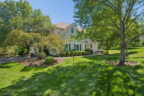 14 Old Warson Court Montgomery NJ 08558