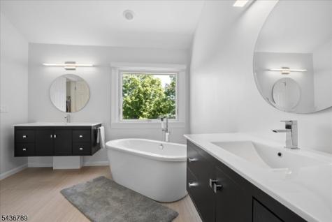 14 Old Warson Court Montgomery NJ 08558