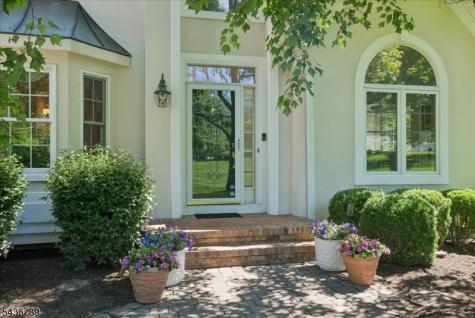14 Old Warson Court Montgomery NJ 08558
