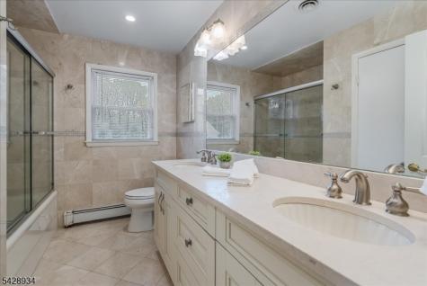 63 Skylark Road Springfield NJ 07081