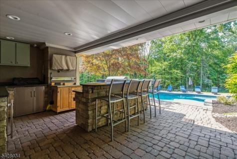 63 Skylark Road Springfield NJ 07081