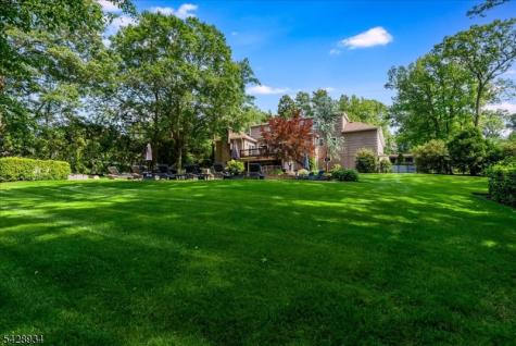 63 Skylark Road Springfield NJ 07081