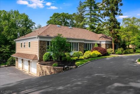 63 Skylark Road Springfield NJ 07081