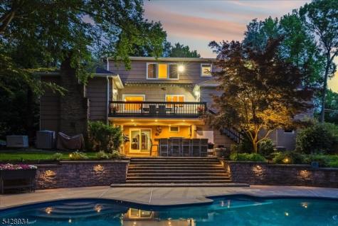 63 Skylark Road Springfield NJ 07081