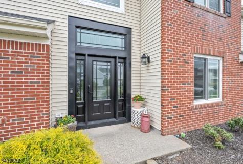 9 Fox Chase Road Jefferson NJ 07438