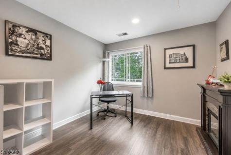 9 Fox Chase Road Jefferson NJ 07438