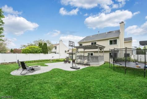9 Fox Chase Road Jefferson NJ 07438