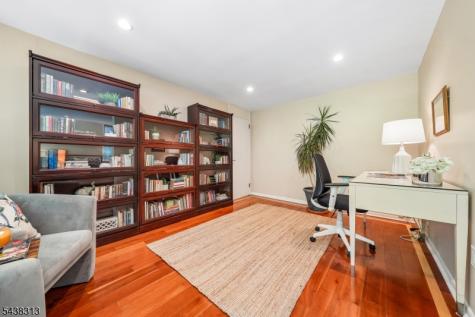 21 Sheffield Terrace West Orange NJ 07052