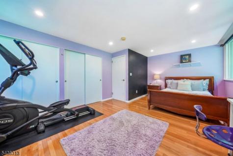 21 Sheffield Terrace West Orange NJ 07052